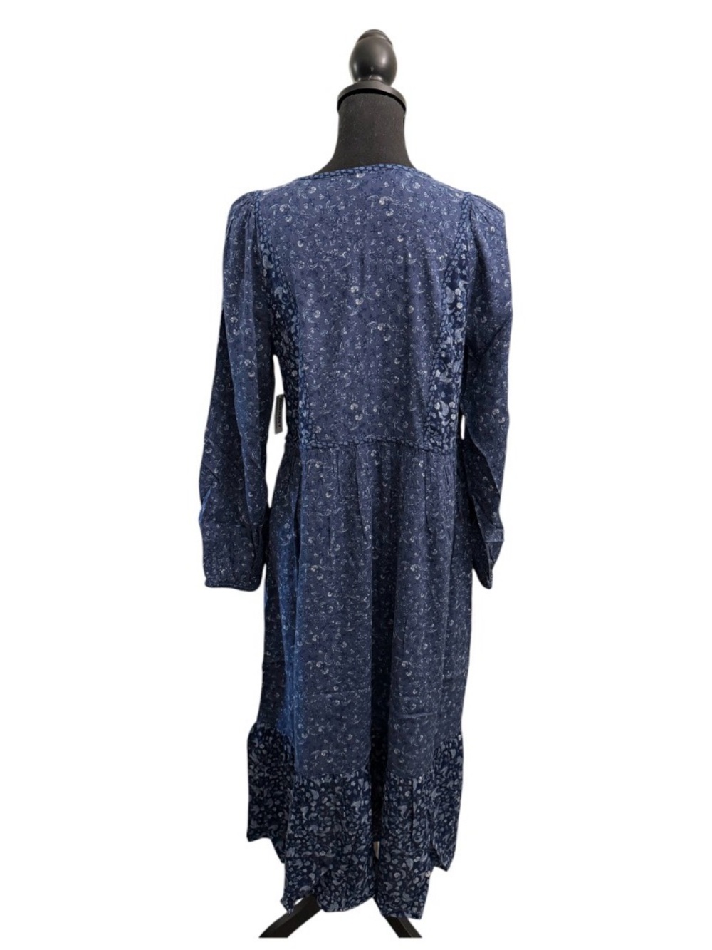 Old Navy Women's Blue Floral Sleeveless Dress Size Medium, Smocked, Midi Dress - Picture 3 of 7